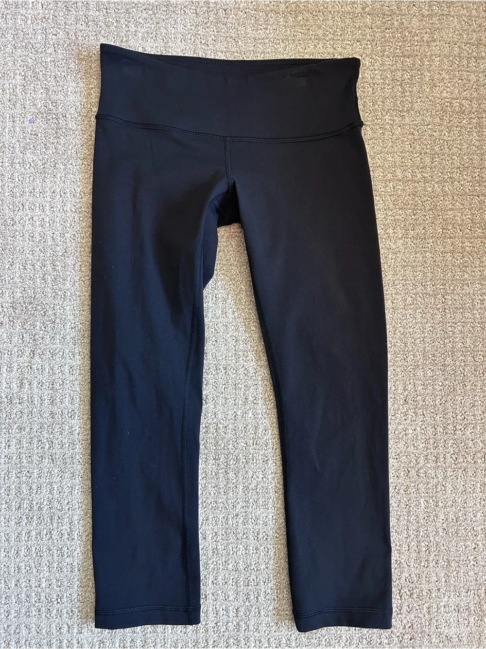 Lululemon Black Crop Low Waisted Leggings Yoga Pants Size 6